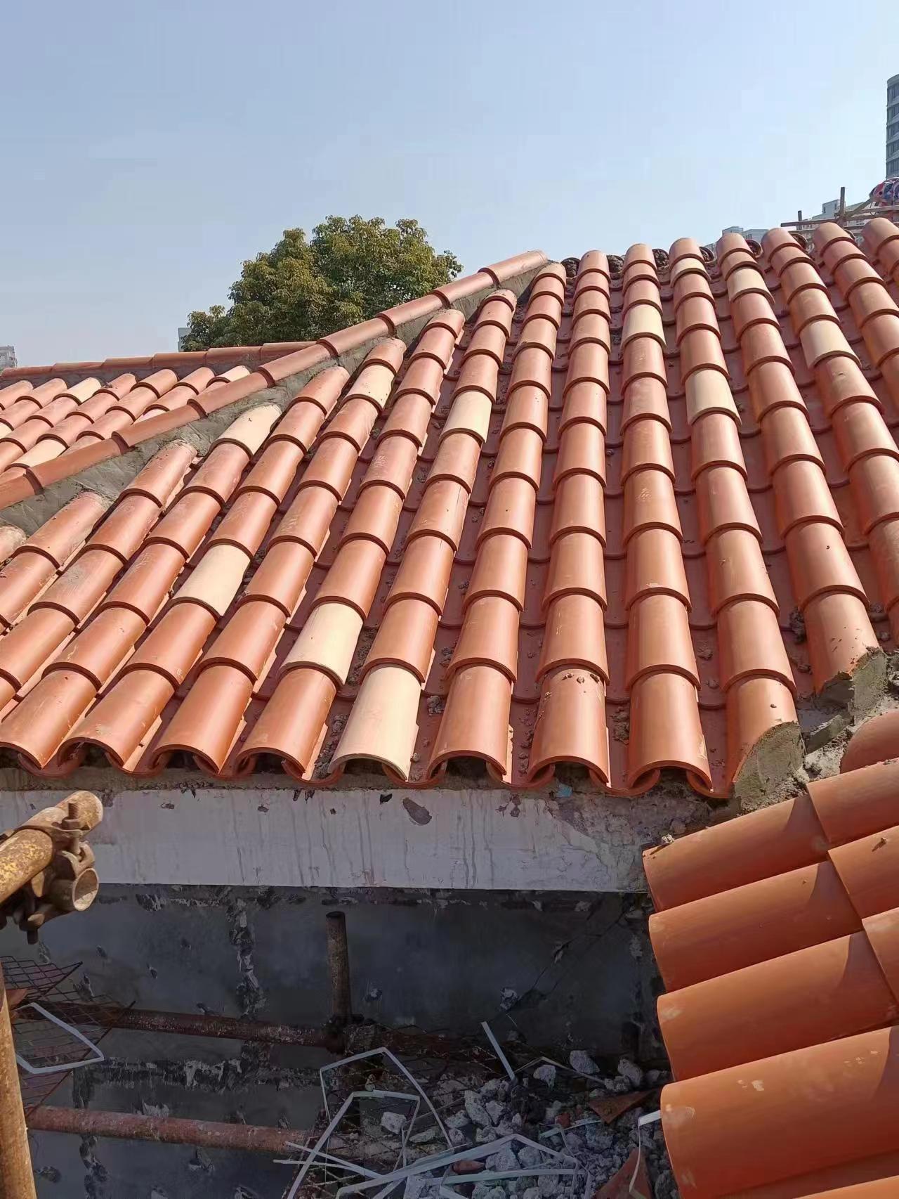 西班牙瓦施工现场